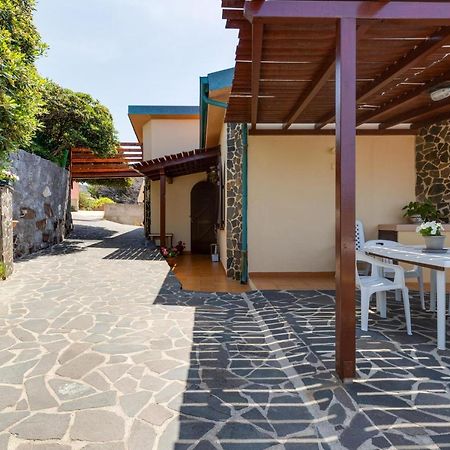 La Terrazza Sul Mare Villa Magomadas ภายนอก รูปภาพ