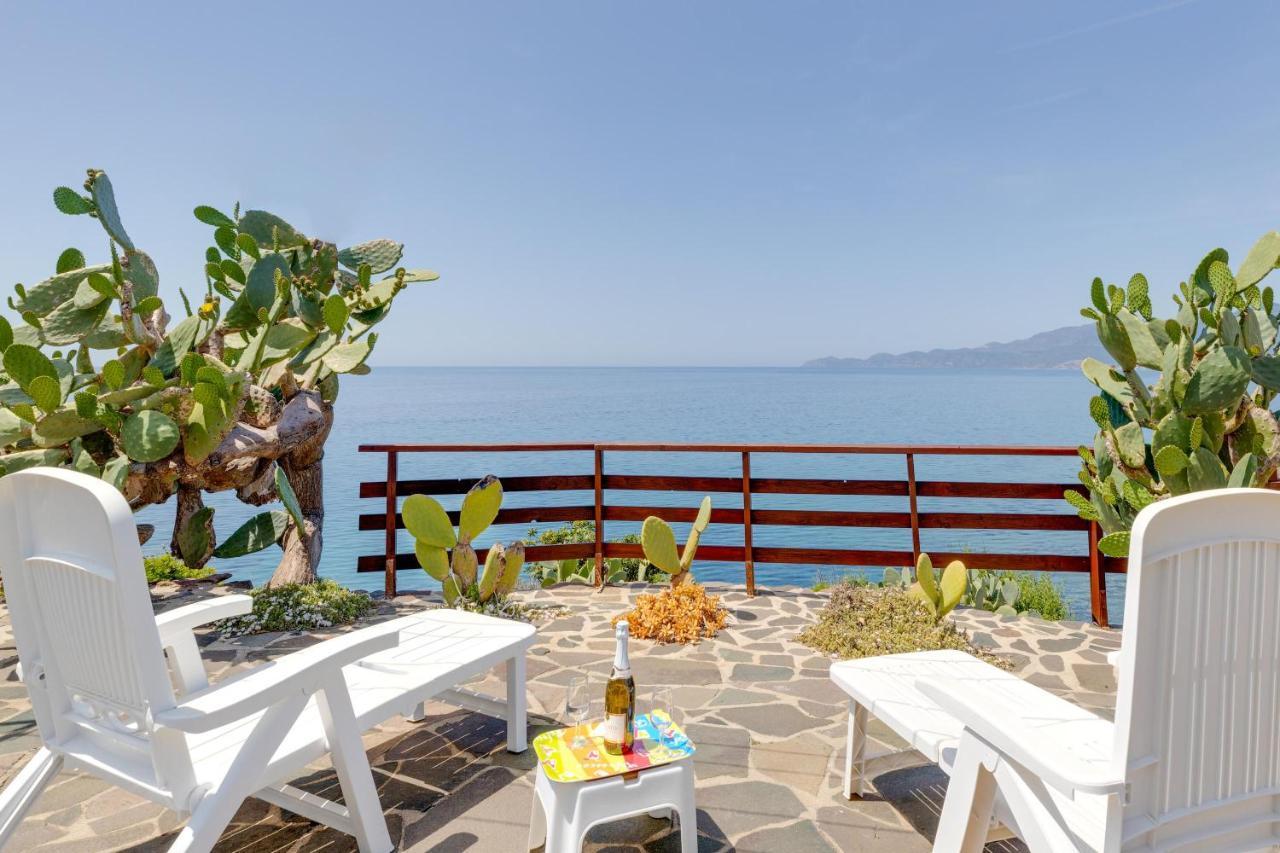 La Terrazza Sul Mare Villa Magomadas ภายนอก รูปภาพ