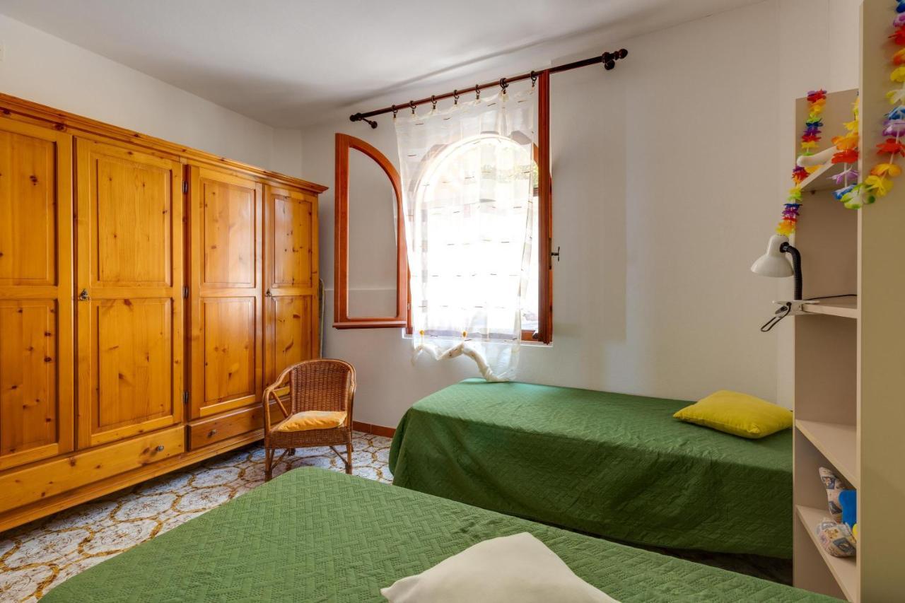 La Terrazza Sul Mare Villa Magomadas ภายนอก รูปภาพ